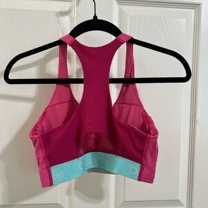 Outdoor voices doing things bra